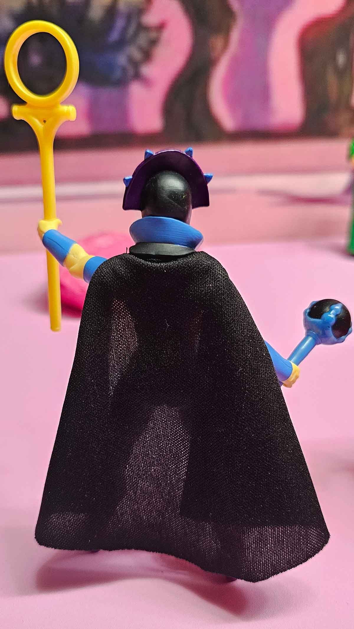 Evil-Lyn-MOTU-Origins-Cartoon-Collection-Cape-3