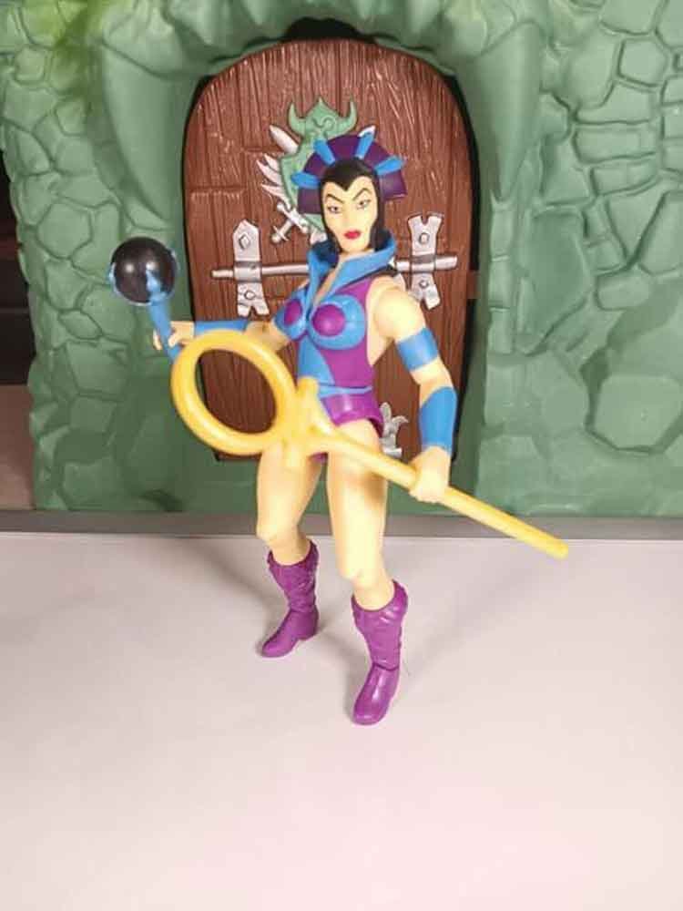 Evil-Lyn-MOTU-Origins-Cartoon-Colletion-IH-1