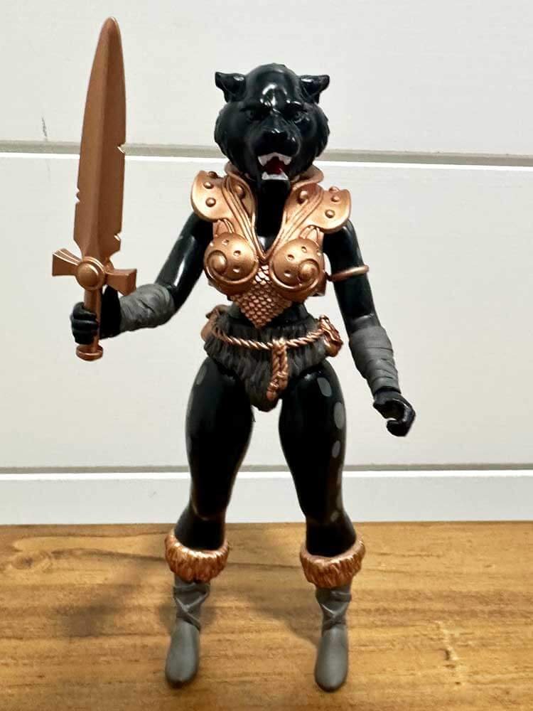 Legends-of-Dragonore-Wave-1-5-IH-Night-Hunter-Pantera-1