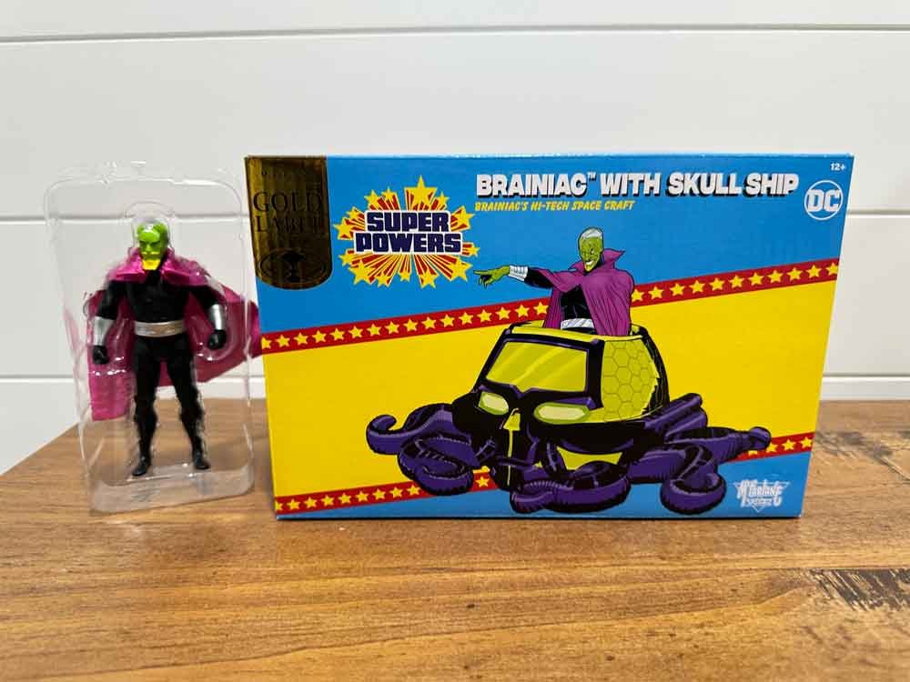 McFarlane-Super-Powers-Wave-7-Brainiac-Skull-Ship-Gold-Label-figure-1
