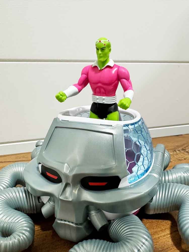 McFarlane-Super-Powers-Wave-7-Skull-Ship-5