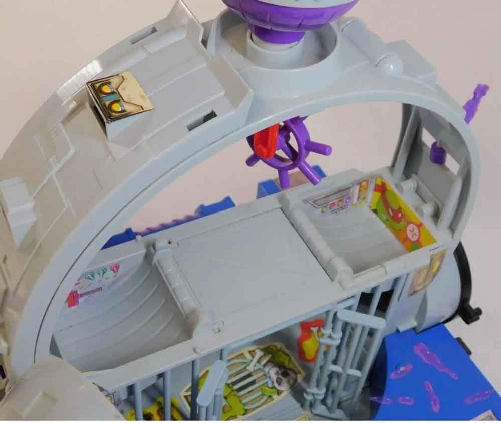 TMNT-Technodrome-Vintage-Playmates-4