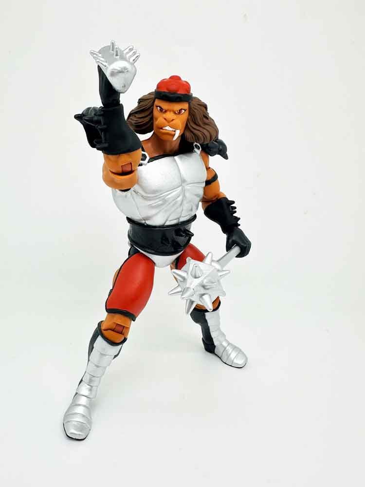 Grune-Toy-Variant-Super7-Ultimates-action-pose-4