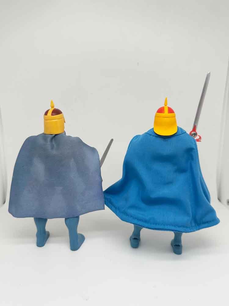 Jaga-Toy-Variant-Super7-ThunderCats-Ultimates-vintage-comparison-rear