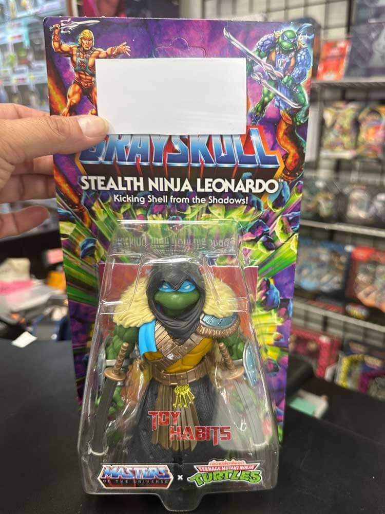 Turtles-of-Grayskull-Ninja-Stealth-Leo-Wave-4-package-front-in-hand