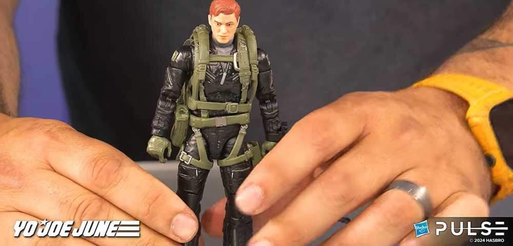 Unboxing-the-GI-Joe-Classified-Series-Assault-Copter-Dragonfly-(XH-1)-HasLab-38