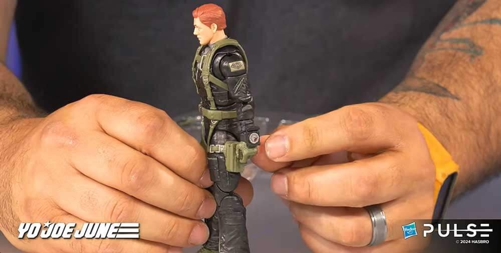 Unboxing-the-GI-Joe-Classified-Series-Assault-Copter-Dragonfly-(XH-1)-HasLab-38a