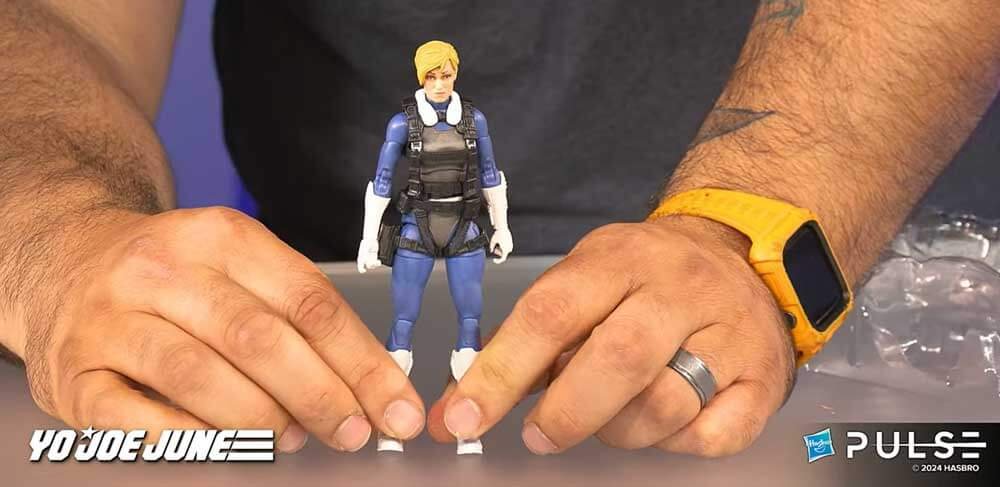 Unboxing-the-GI-Joe-Classified-Series-Assault-Copter-Dragonfly-(XH-1)-HasLab-42