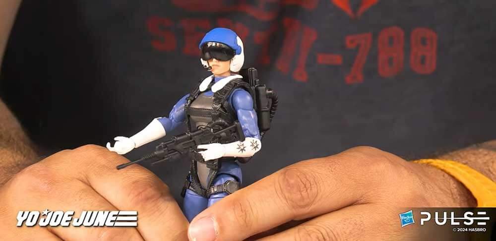 Unboxing-the-GI-Joe-Classified-Series-Assault-Copter-Dragonfly-(XH-1)-HasLab-45