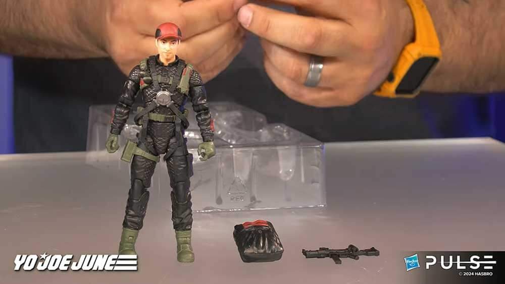 Unboxing-the-GI-Joe-Classified-Series-Assault-Copter-Dragonfly-(XH-1)-HasLab-47