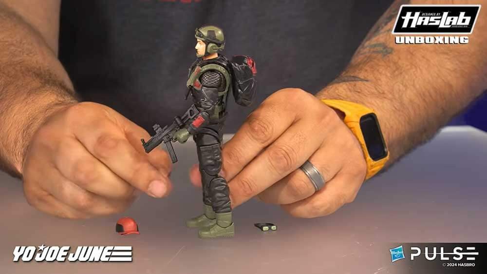 Unboxing-the-GI-Joe-Classified-Series-Assault-Copter-Dragonfly-(XH-1)-HasLab-49