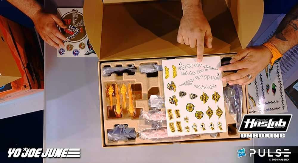 Unboxing-the-GI-Joe-Classified-Series-Assault-Copter-Dragonfly-(XH-1)-HasLab-7