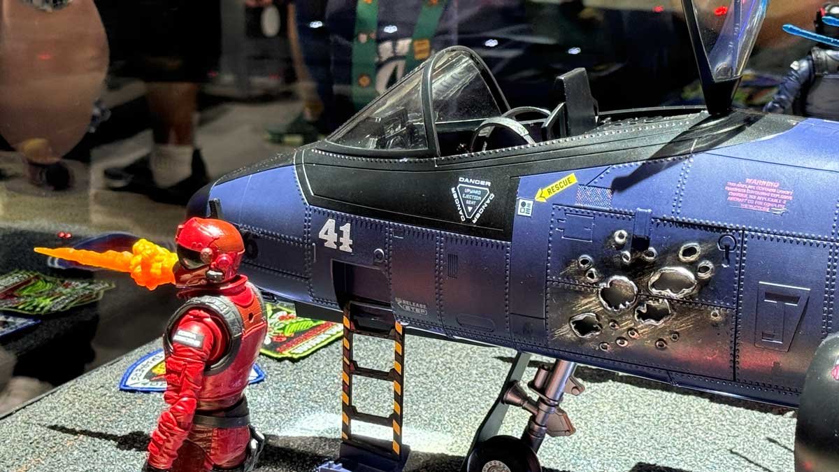 Cobra-Rattler-HasLab-GI-Joe-Classified-Series-SDCC-2024-Booth-4