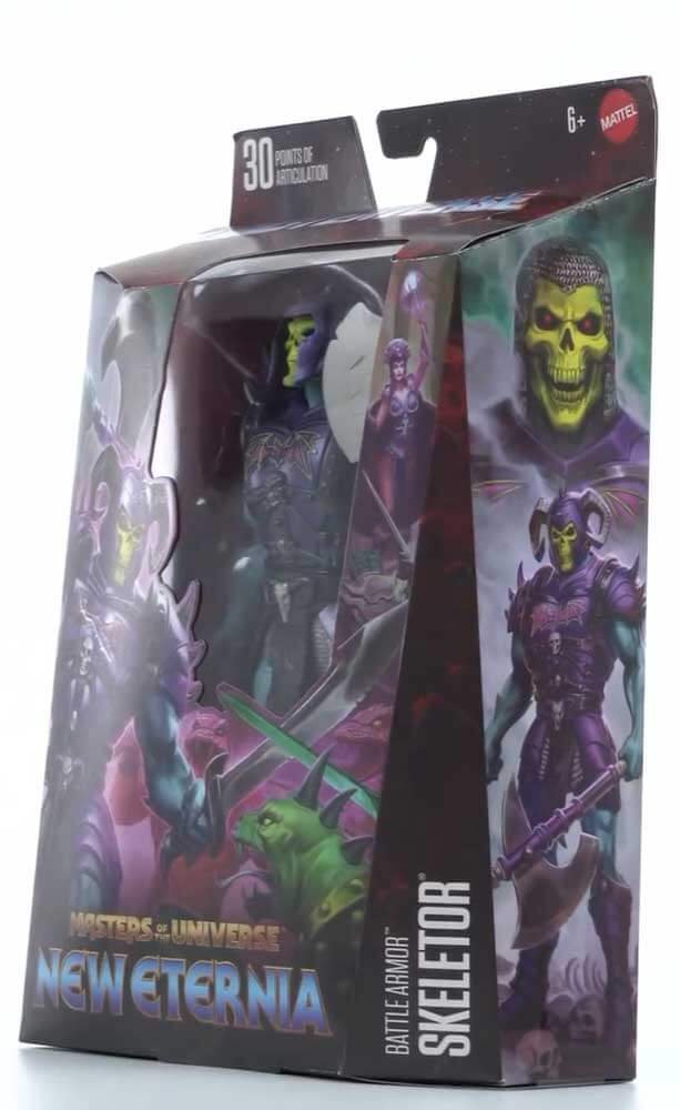 Masterverse-Battle-Armor-Skeletor-Package-left-angle