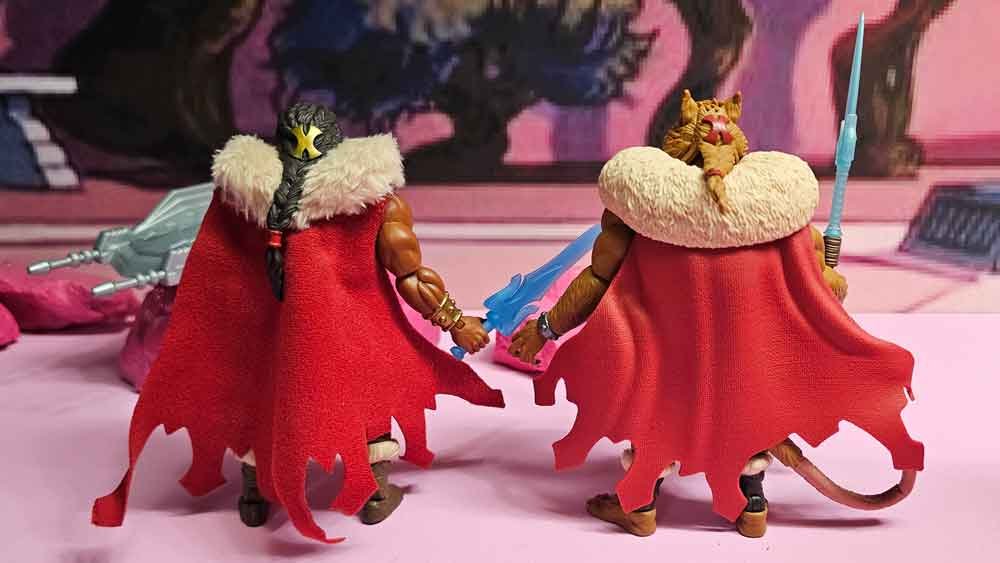 Splinter-Skull-Turtles-of-Grayskull-comparison-rear-IH