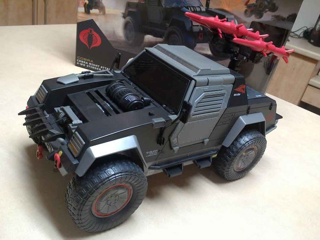 Cobra-Stinger-Classified-Series-In-Hand-1