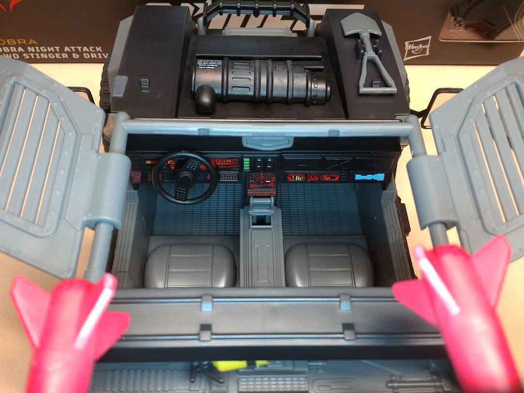 Cobra-Stinger-Classified-Series-In-Hand-8