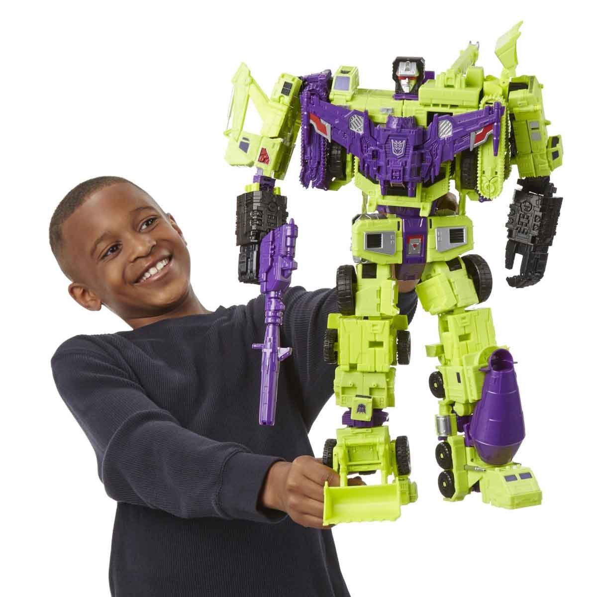 Devasator-Titan-Class-Transformers-Scale