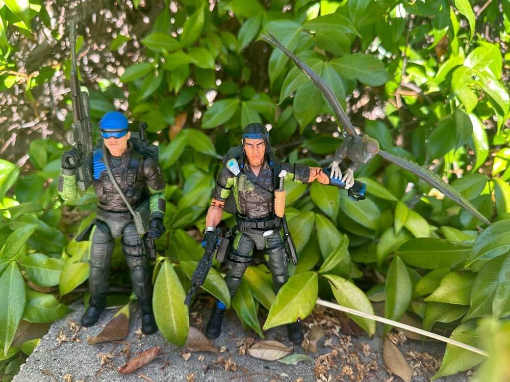 GI-Joe-Classified-Series-Mad-Marauders-Low-Light,-Spirit-Iron-Knife-&-Niyol-IH-action-pose-6