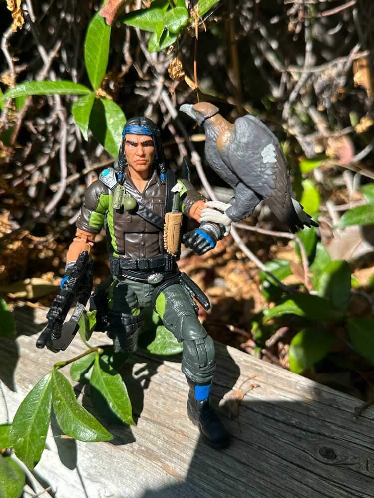 GI-Joe-Classified-Series-Mad-Marauders-Spirit-Iron-Knife-&-Niyol-IH-action-pose-8