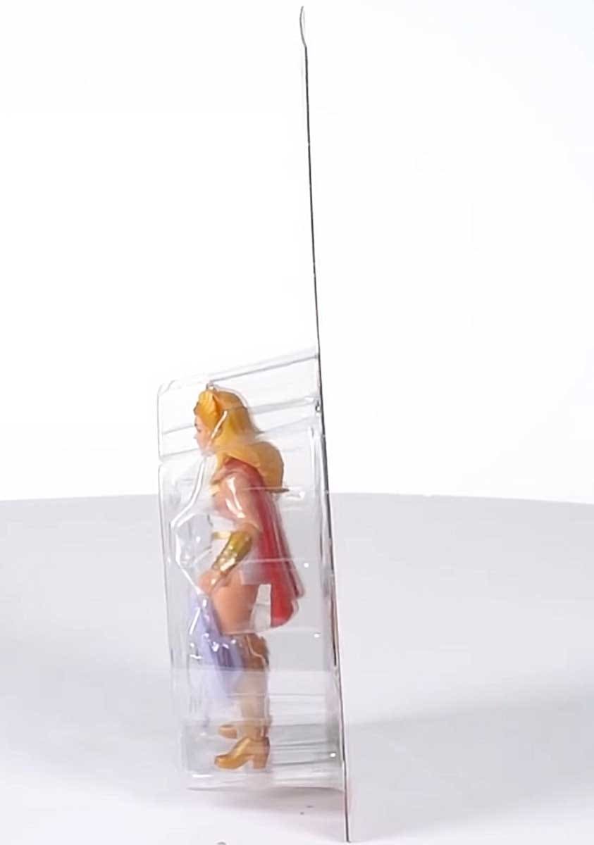 She-Ra-40th-Anniversary-MOTU-Origins-Cartoon-Collection-Card-Left-Profile