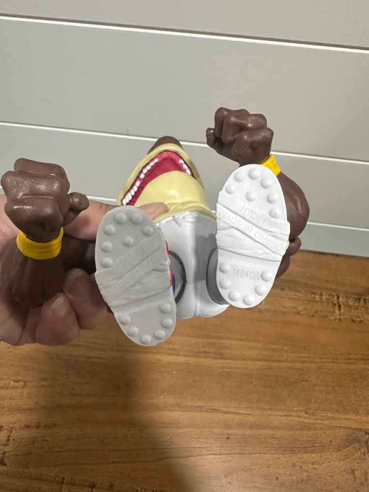 Street-Sharks-Wave-2-In-Hand-Images-Big-Slammu-close-2