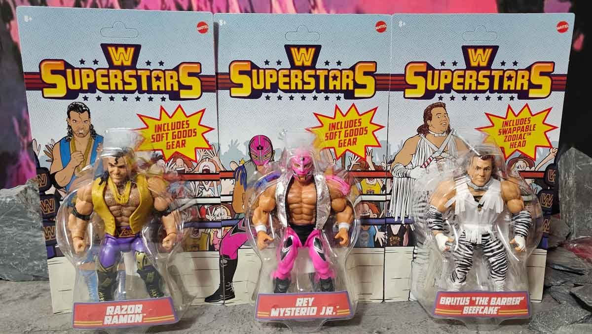 WWE-Superstars-Series-11-Carded-In-Hand-Images