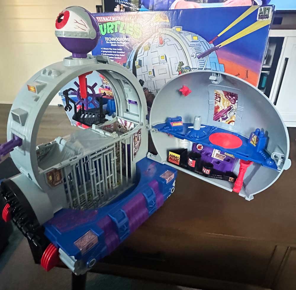 Classic-Technodrome-TMNT-Amazon-Exclusive-7-IH-TS