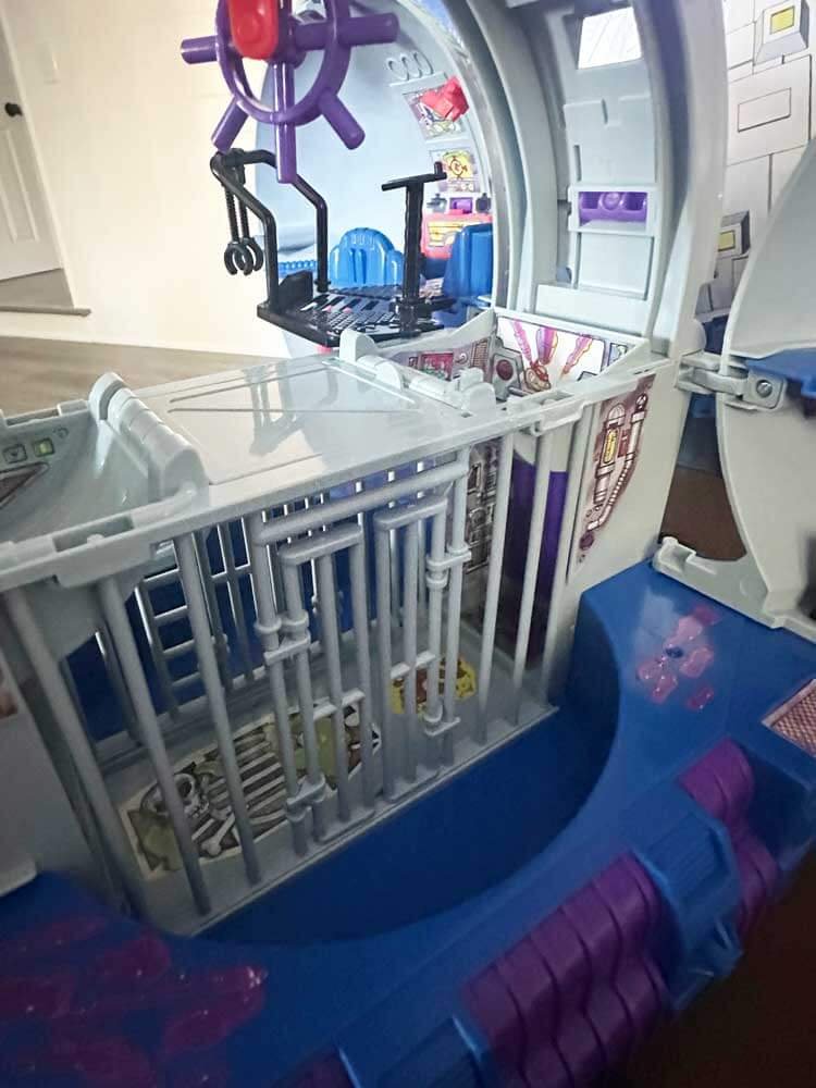 Classic-Technodrome-TMNT-Amazon-Exclusive-9-IH-TS