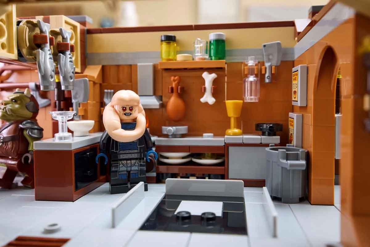 Jabbas-Sail-Barge-Lego-Star-Wars-10