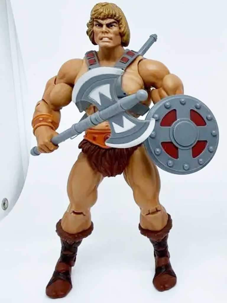 MOTU-Classics-He-Man-Front