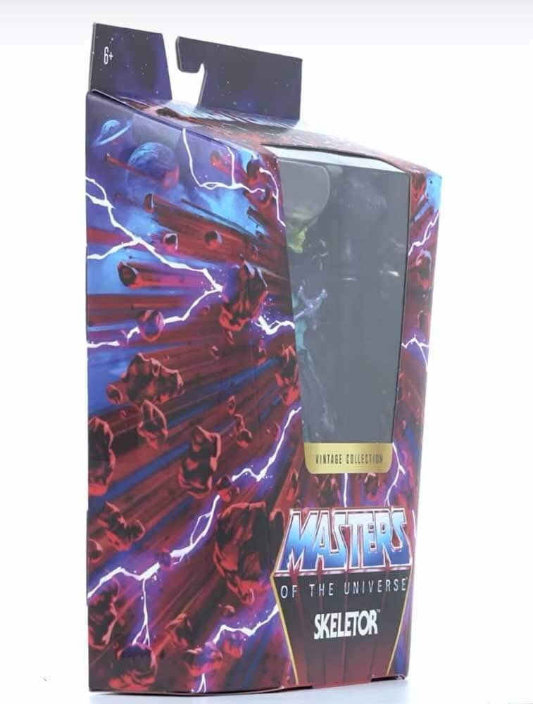 Skeletor-Masterverse-MOTU-Vintage-Collection-Box-right-front