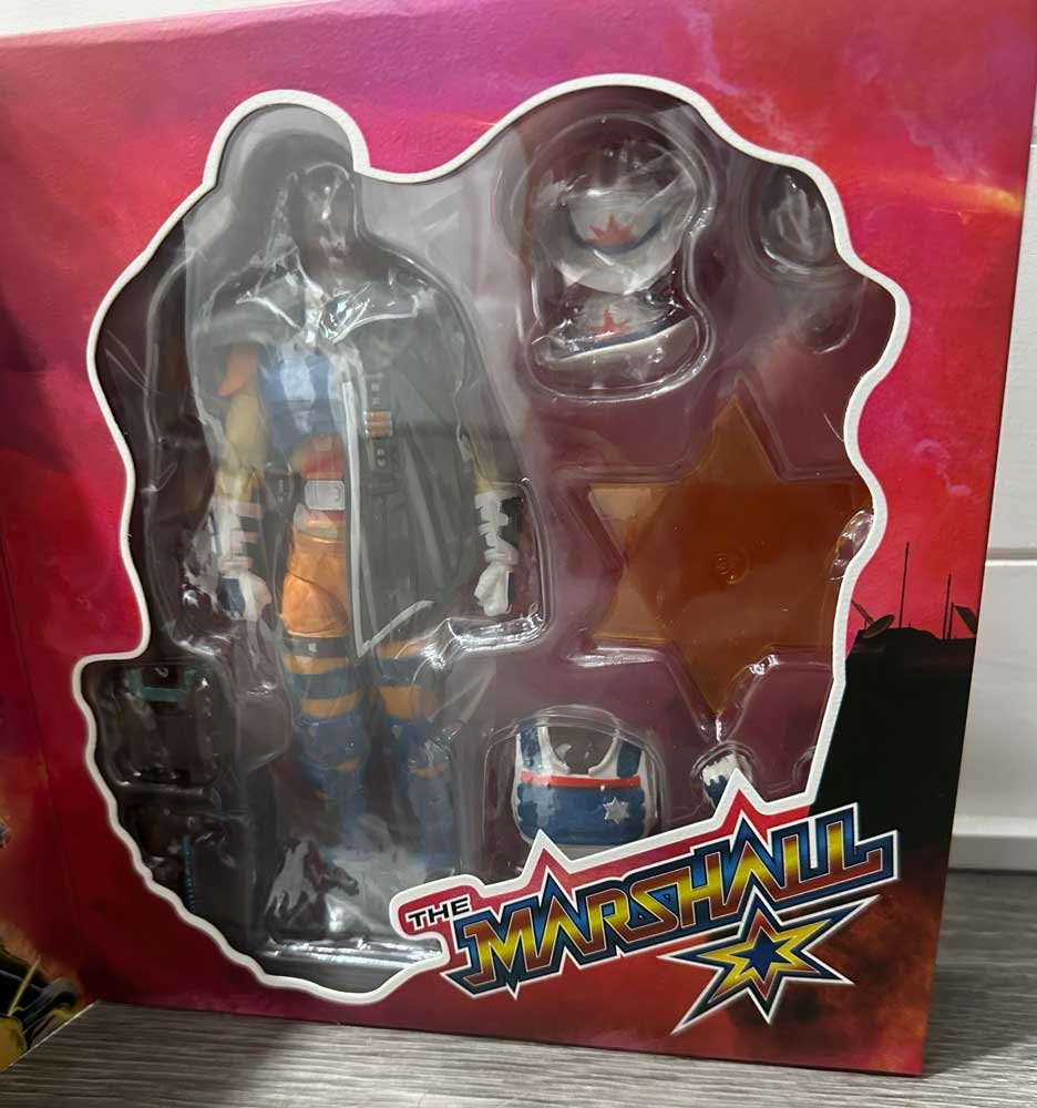 The-Marshall-Ramen-Toy-Package-interior