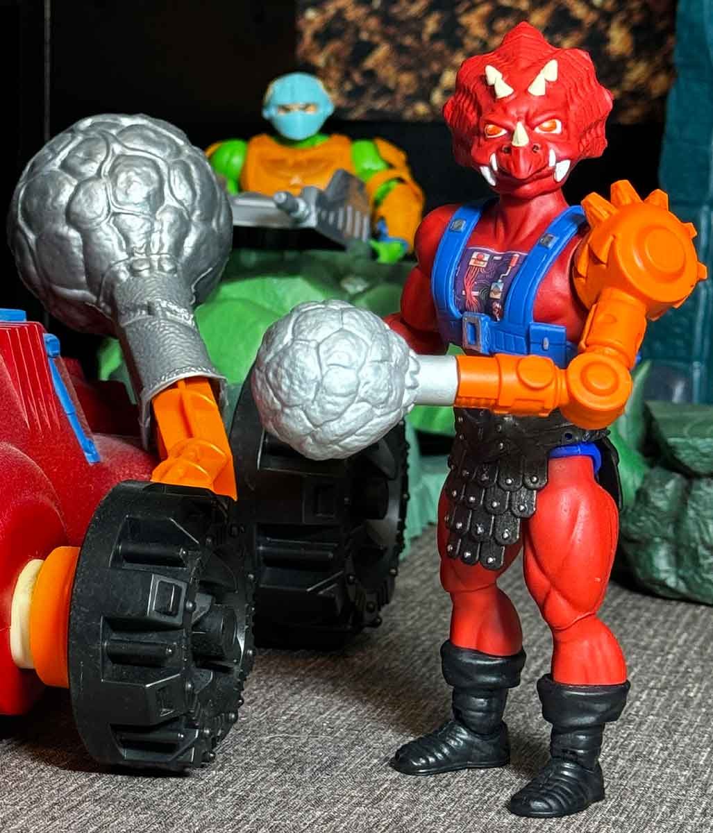 Tricera-Masters-of-the-Universe-Origins-Concept-4