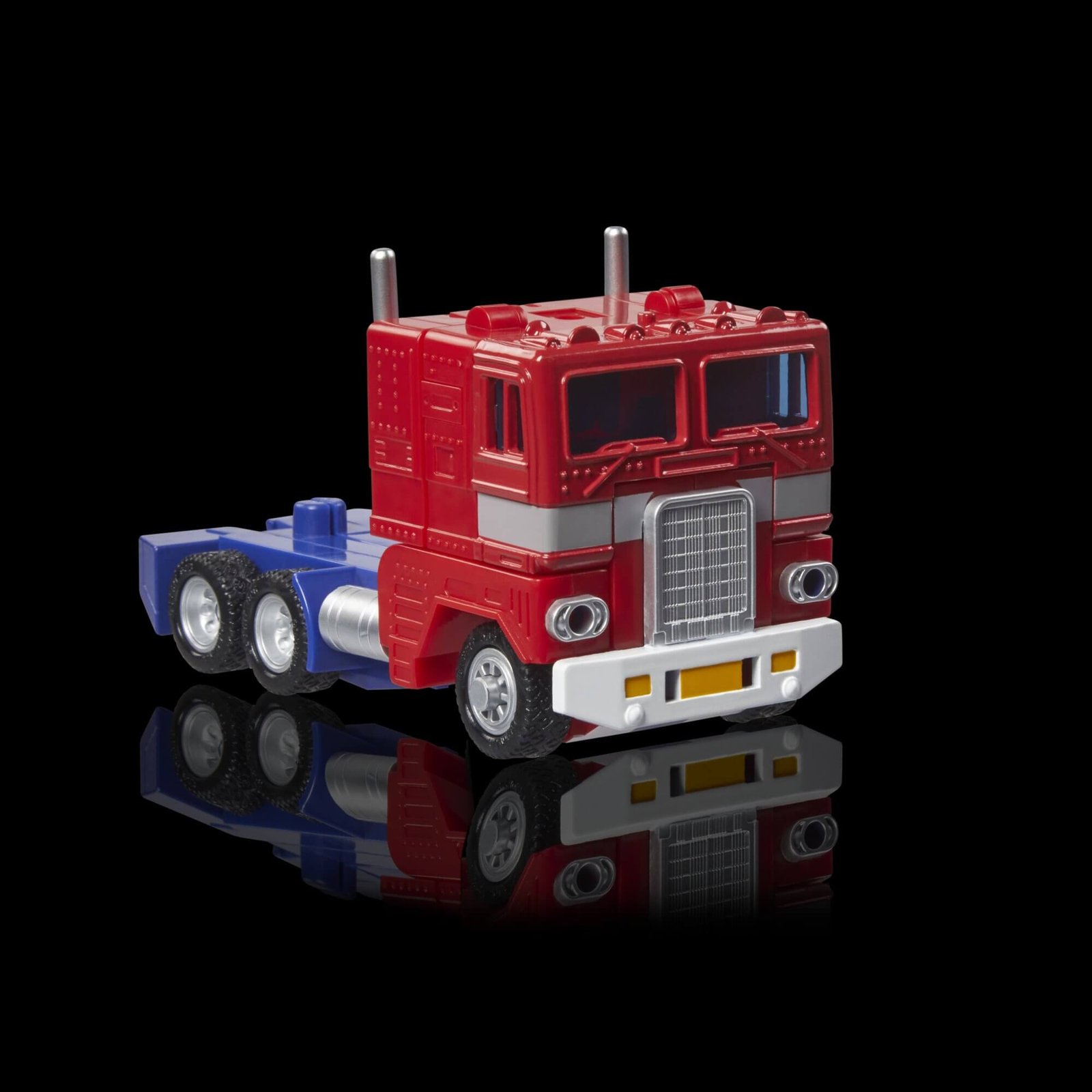 40th-Anniversary-Transformers-G1-Optimus-Prime-Walmart-4
