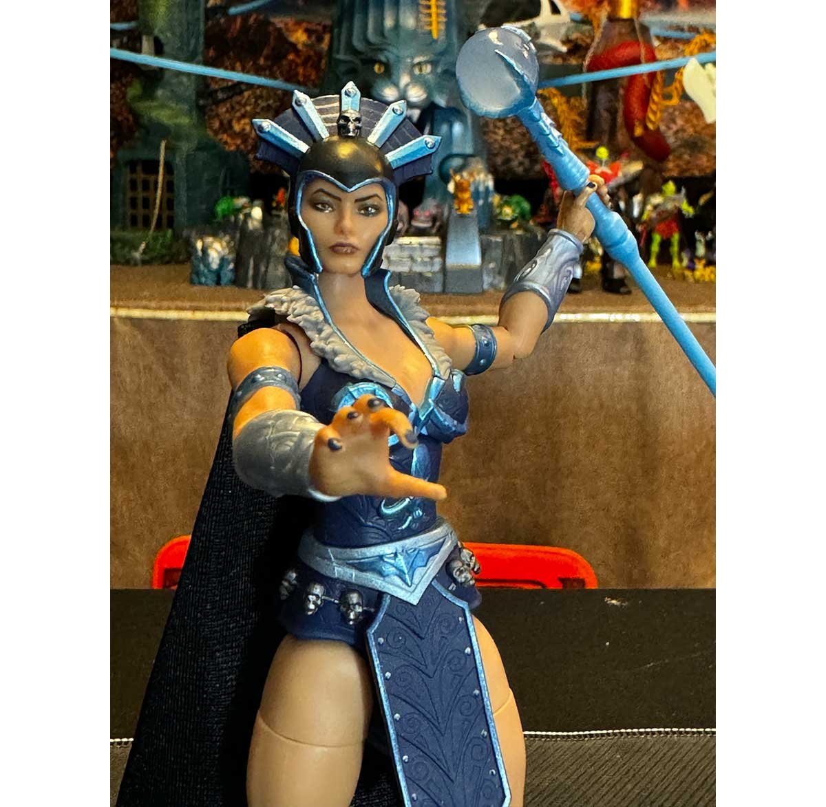 Evil-Lyn-New-Eternia-Masterverse-MOTU-9