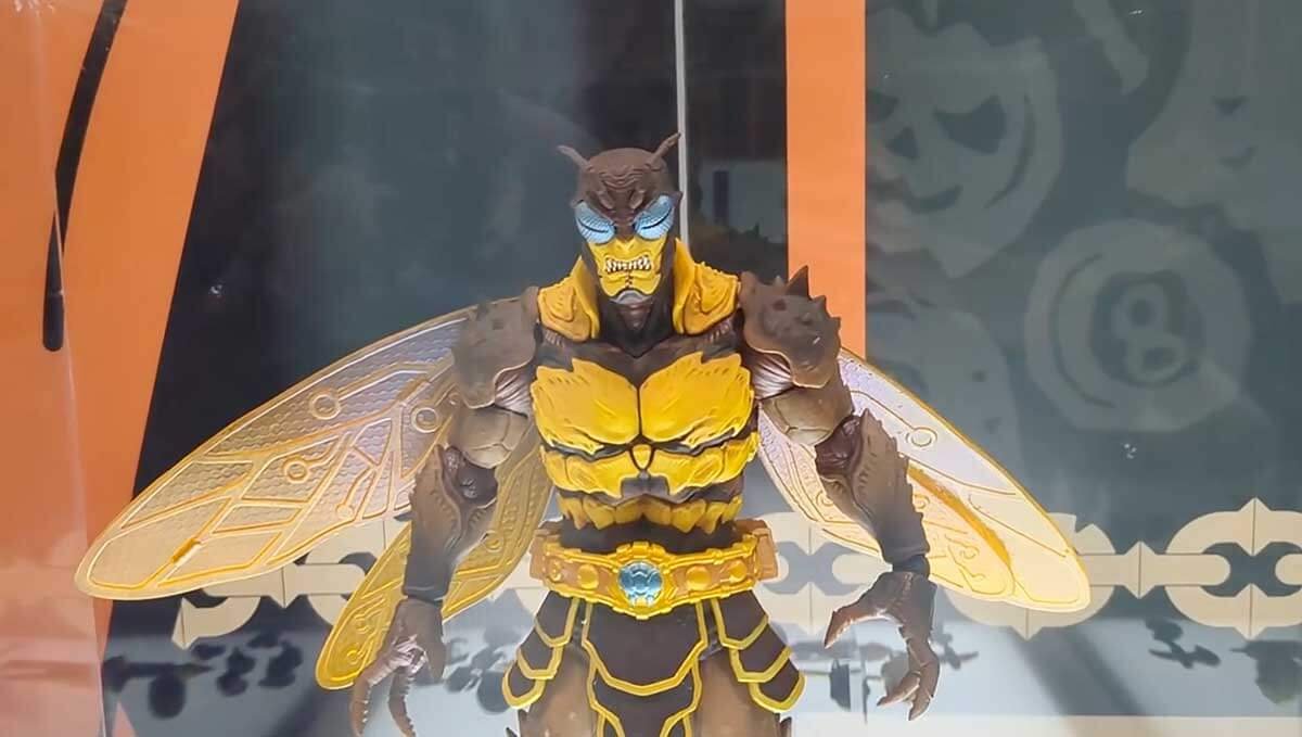 Mondo-Buzz-Off-Sixth-Scale-Masters-of-the-Universe-NYCC-2024-Booth-3