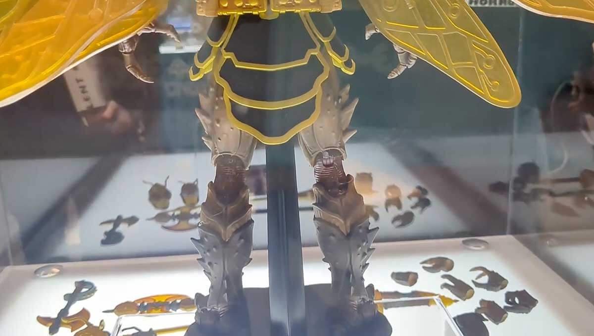 Mondo-Buzz-Off-Sixth-Scale-Masters-of-the-Universe-NYCC-2024-Booth-8