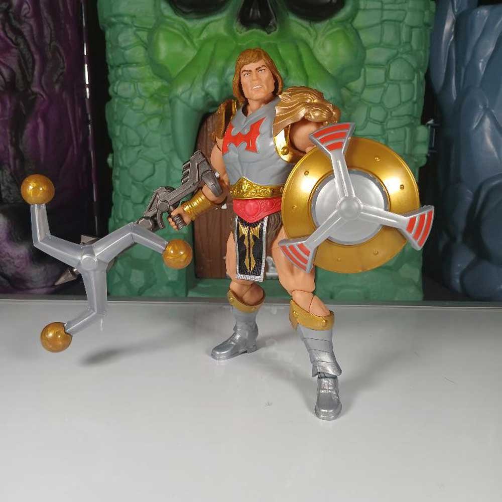 New-Eternia-Flying-Fist-He-Man-Masterverse-In-Hand-4