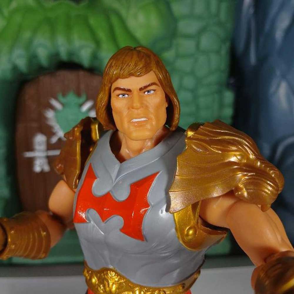 New-Eternia-Flying-Fist-He-Man-Masterverse-In-Hand-5