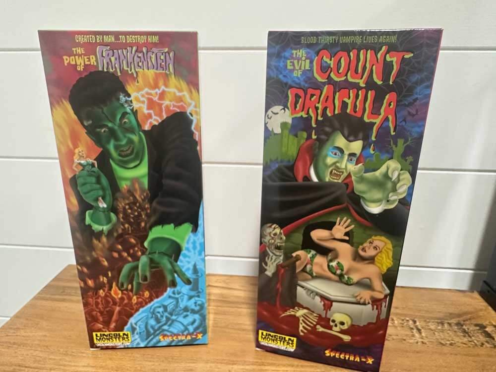 Lincoln-Monsters-Packages-rear