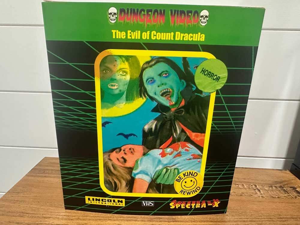 Lincoln-Monsters-outter-Package-rear