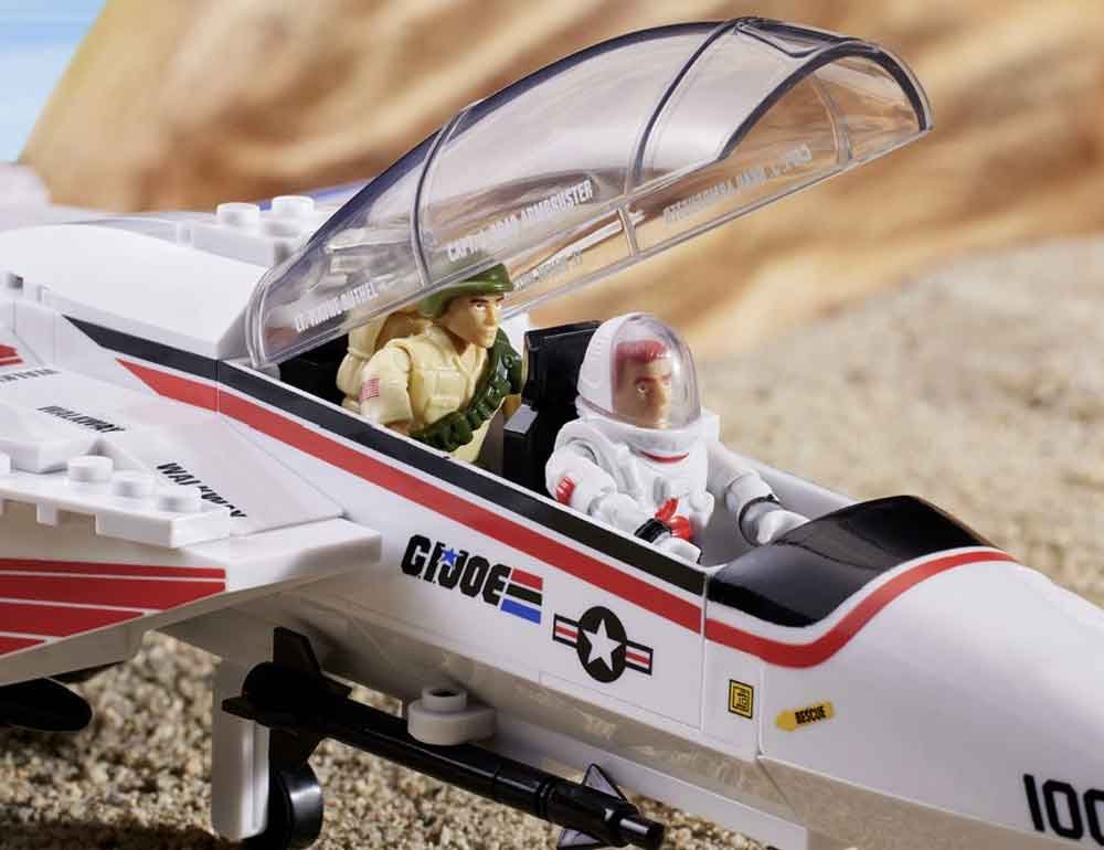 MEGA-GI-JOE-Skystriker-vs-COBRA-HISS-Building-Set-dio-6