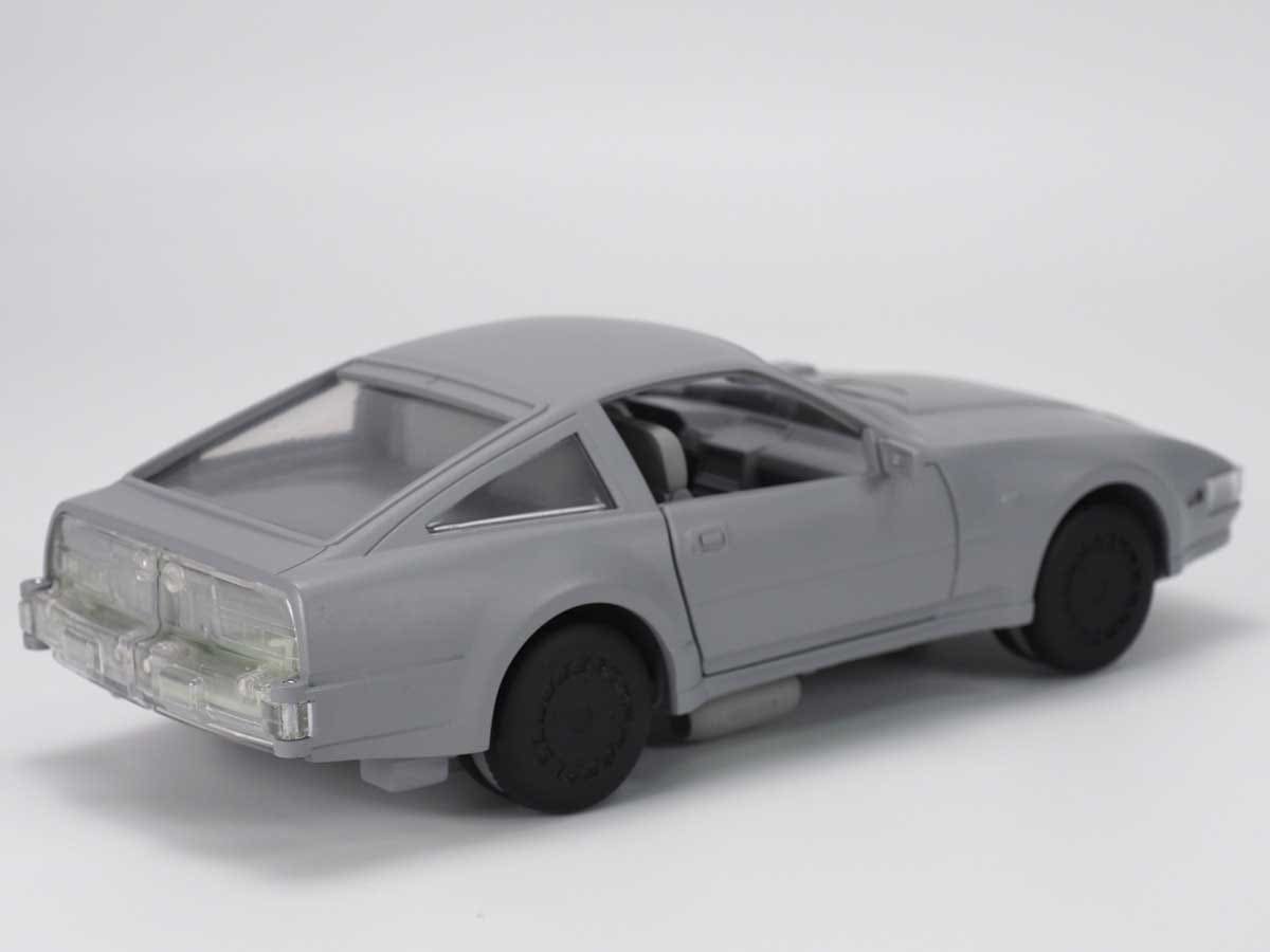 Mobula-Purple-Ray-MAKINA-Ramen-Toy-Prototype-2