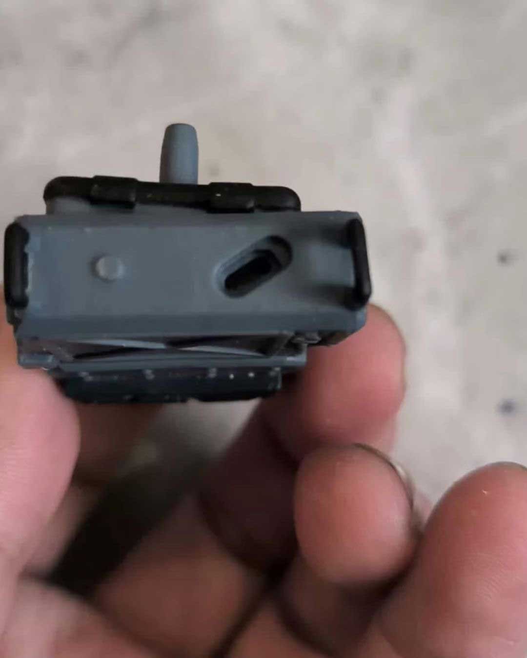 Retro-Comic-Breaker-GI-Joe-Classified-Series-Preproduction-Backpack-1