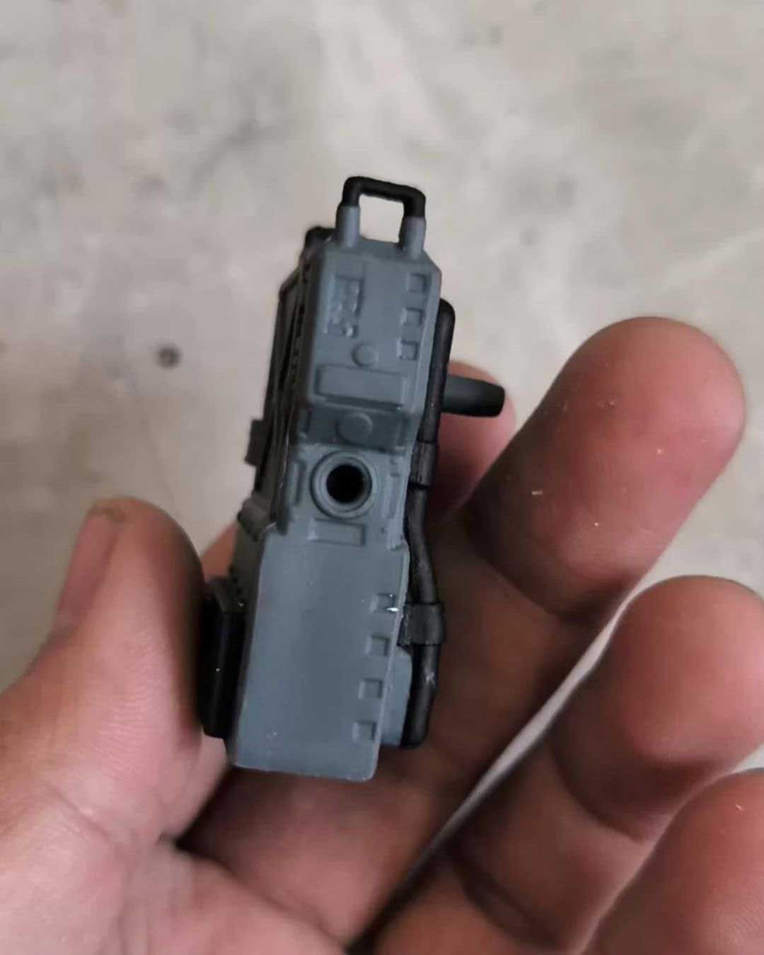 Retro-Comic-Breaker-GI-Joe-Classified-Series-Preproduction-Backpack-4