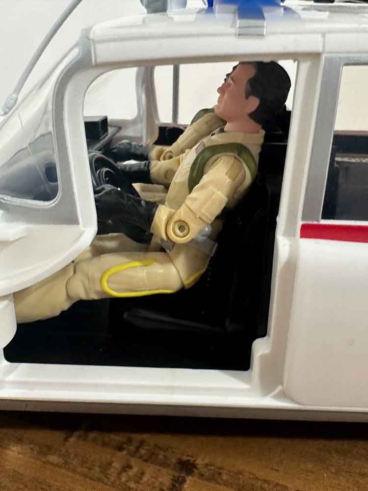 Ghostbusters-1986-Plasma-Series-Ecto-1-7