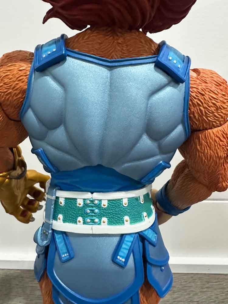 Mondo-ThunderCats-Lion-O-Deluxe-back-close-up-IH