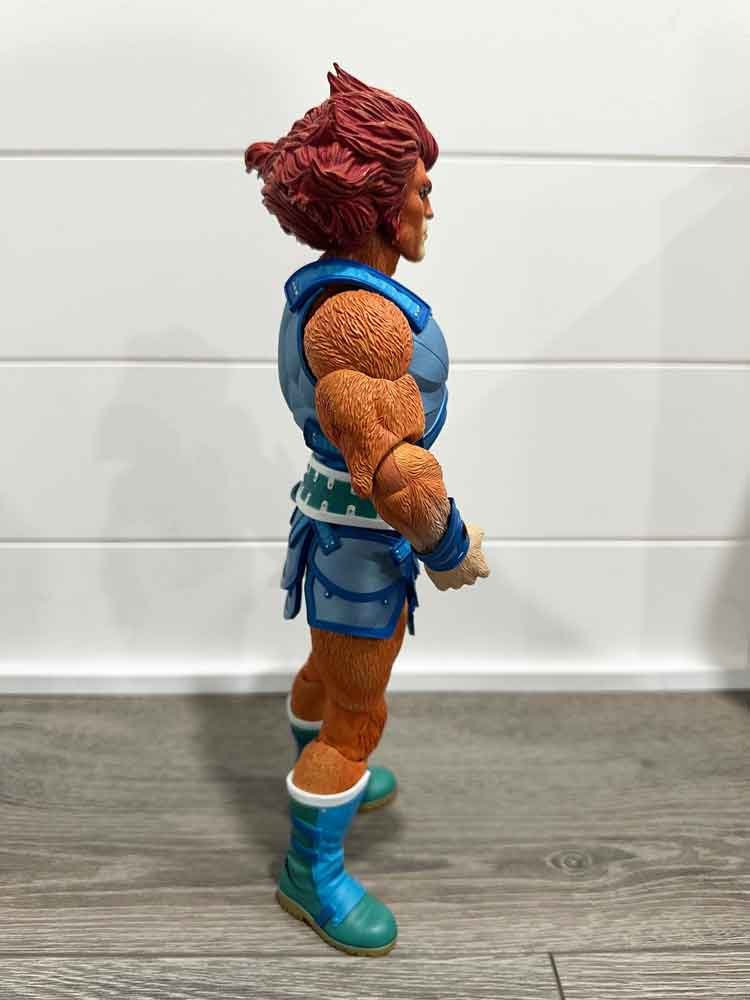 Mondo-ThunderCats-Lion-O-Deluxe-right-IH