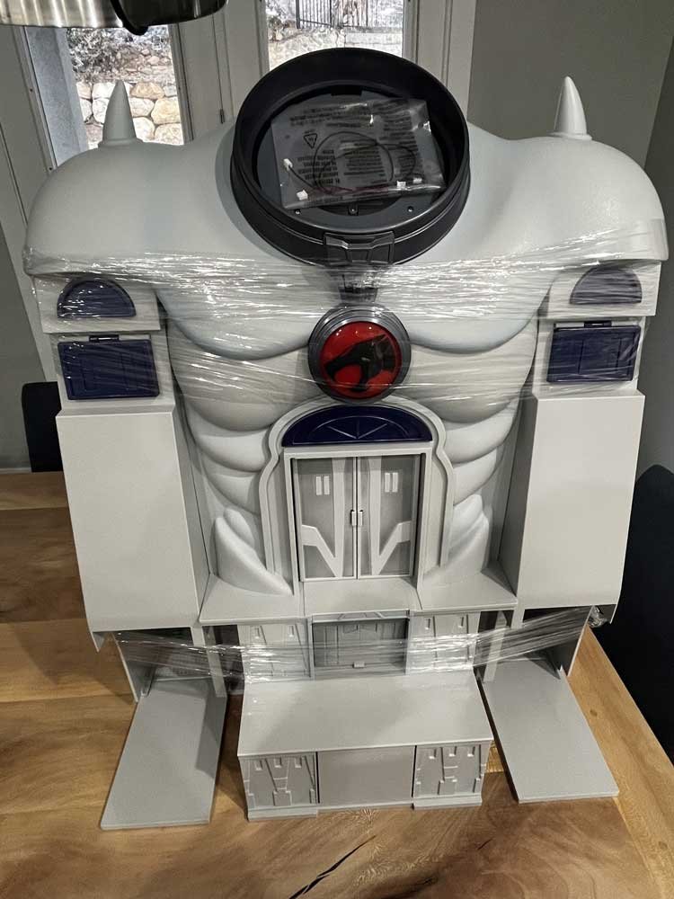 Super7-Ultimates-Cats-Lair-unboxing-front